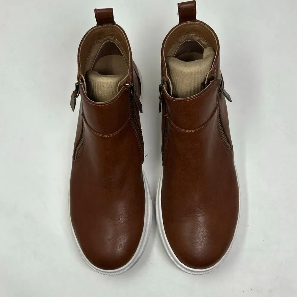 Yellow Box Erinn Ankle Boot Womens Sz 8.5 Tan Brown Side Zip Sneaker Chelsea